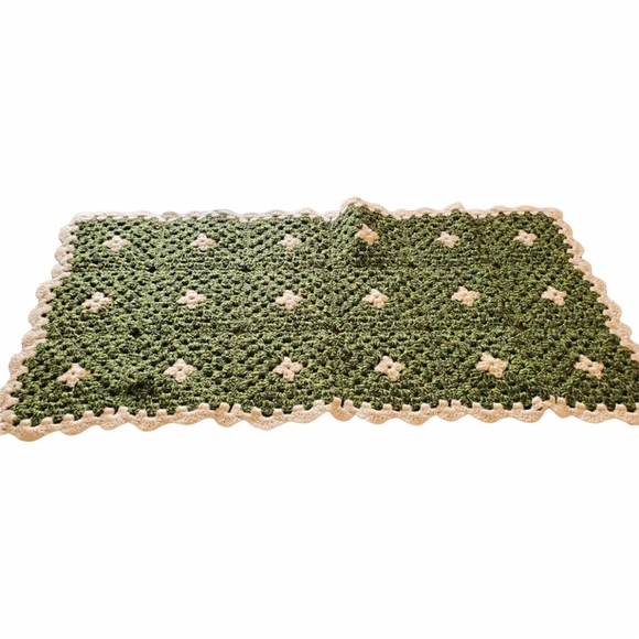 Vintage Hand Knitted Table Runner - Picture 1 of 3